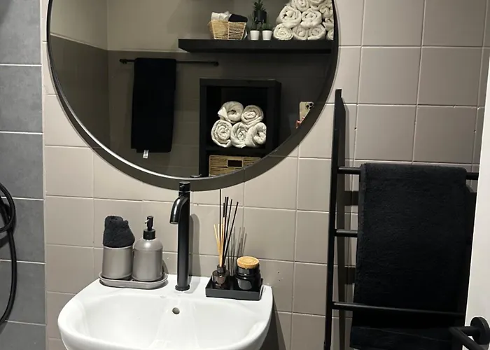 Apartment House T1 *