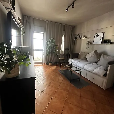 House T1